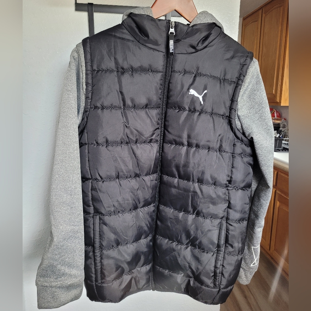 Boys' Puma Jacket - EUC